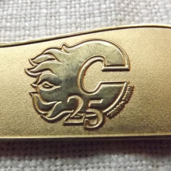 12 Miscellaneous Vintage Advertisement Key Chains - Picture 4 of 5